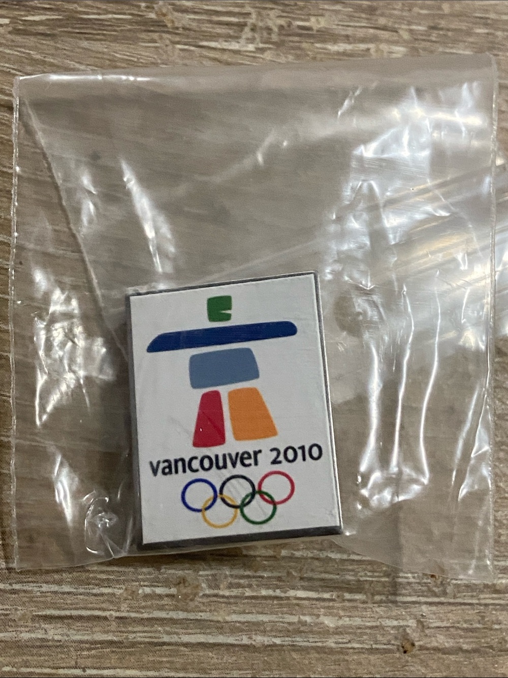 Vintage 2010 Winter Olympics Vancouver Souvenir Pin Pinback Rare